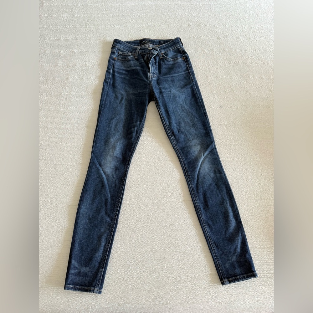 Lucky Brand Blue Skinny Jeans with Quality Denim